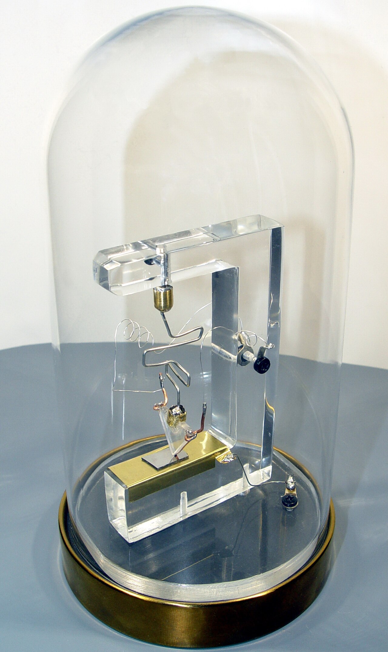 File:A replica of the first working transistor.jpg